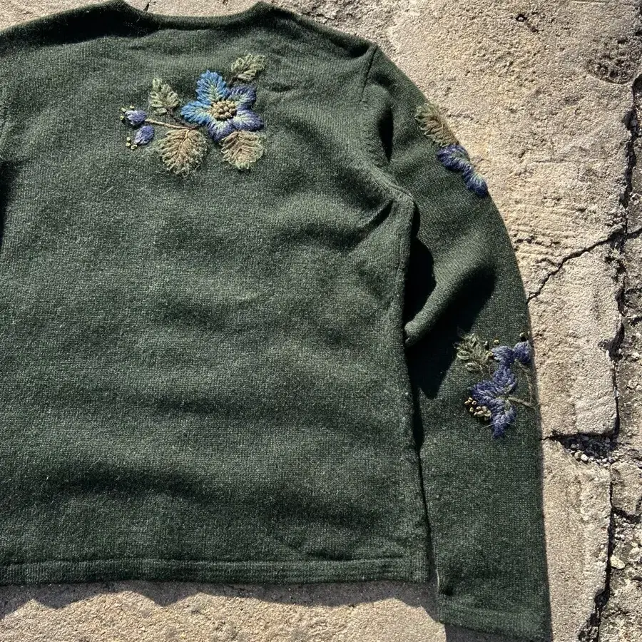 VINTAGE TALBOTS EMBROIDERED 빈티지가디건 울가디건