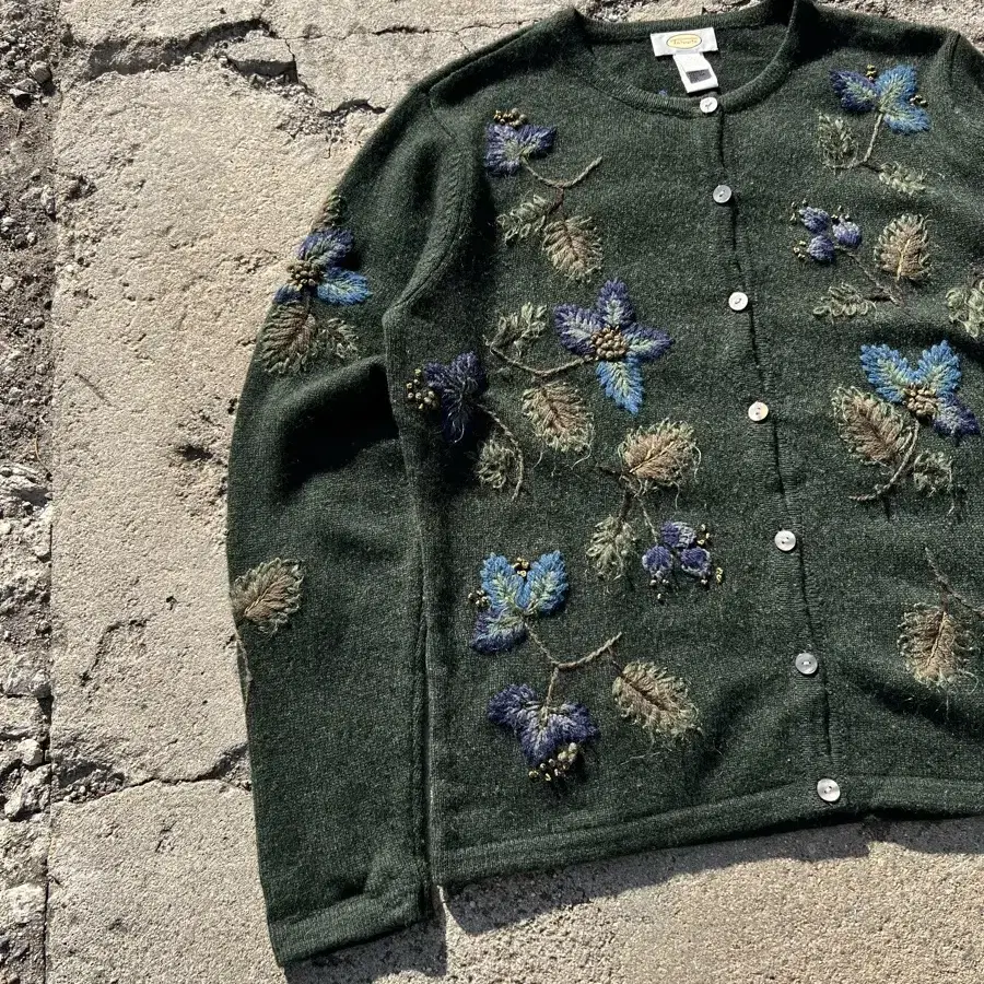 VINTAGE TALBOTS EMBROIDERED 빈티지가디건 울가디건