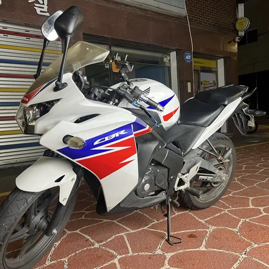 cbr125 16년식