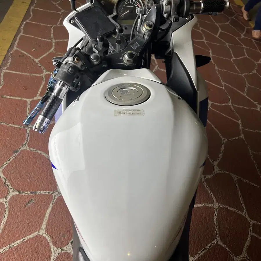 cbr125 16년식