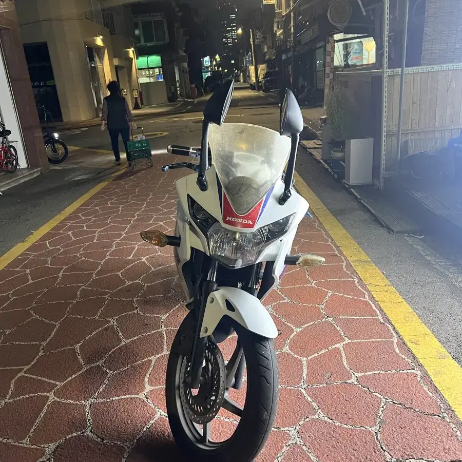 cbr125 16년식