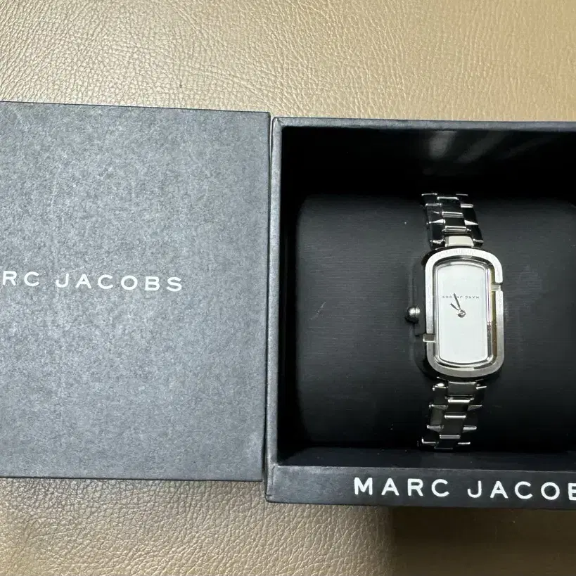 마크제이콥스 시계  Marc Jacobs 새거