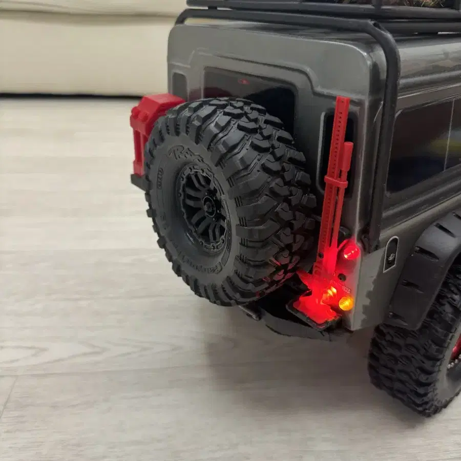 Trx4 디펜더