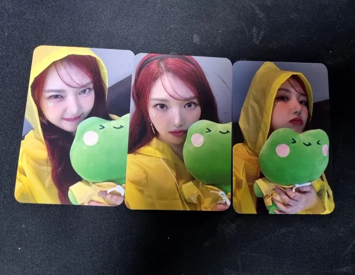 Yerin unreleased photocard sells