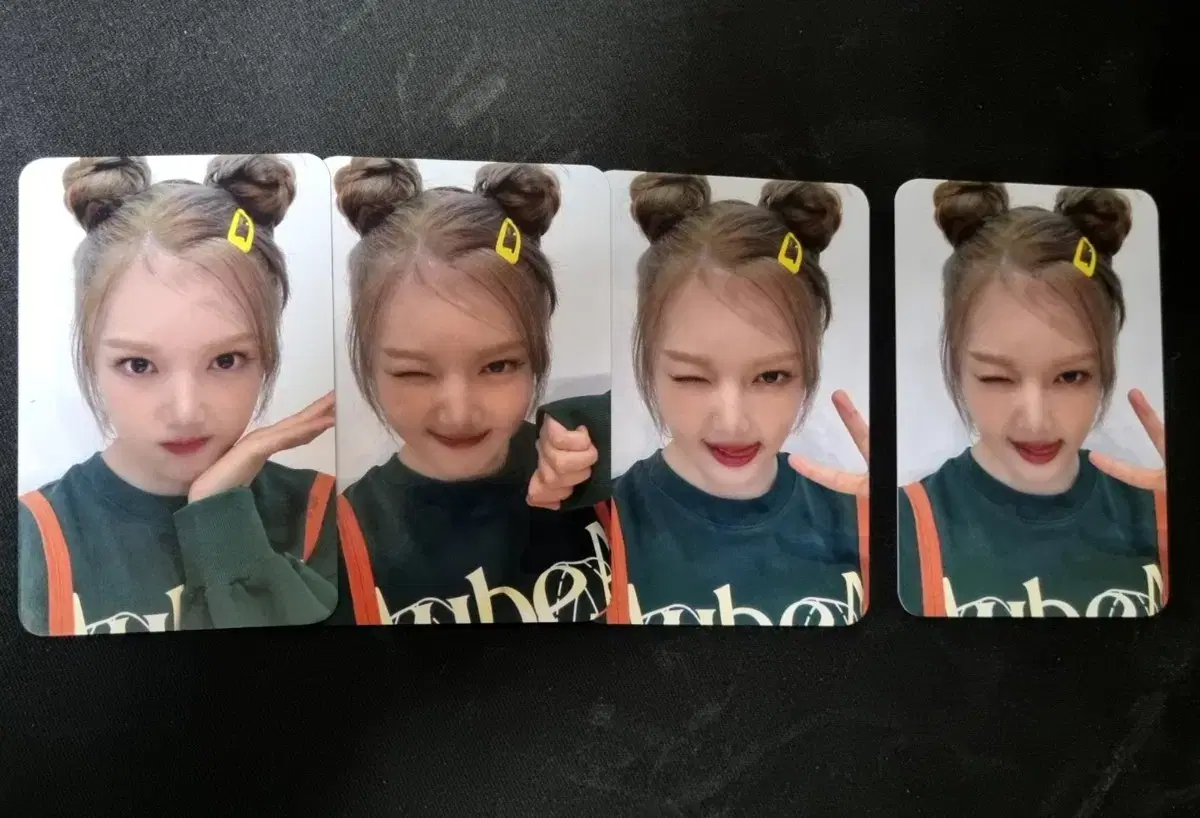 Yerin unreleased photocard sells