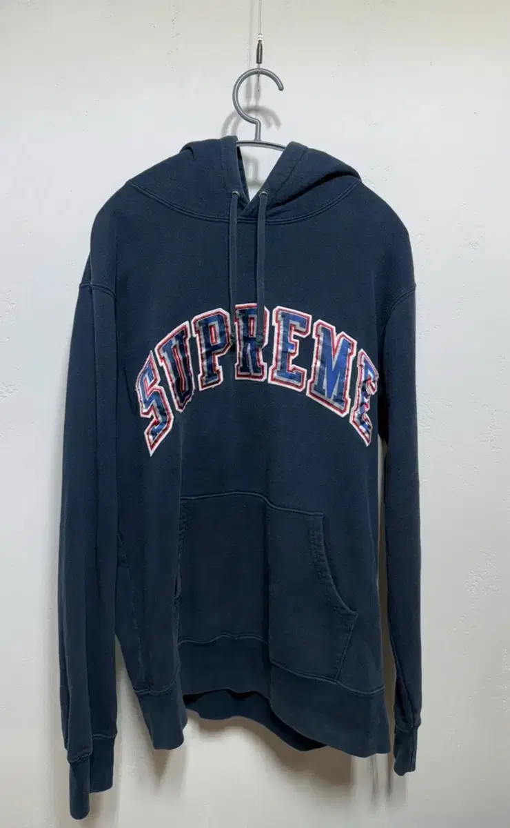 Supreme Hoodie size M