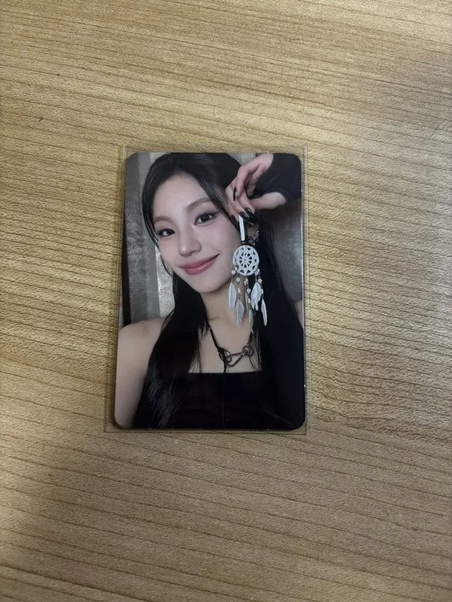 itzy yeji gold photocard sells