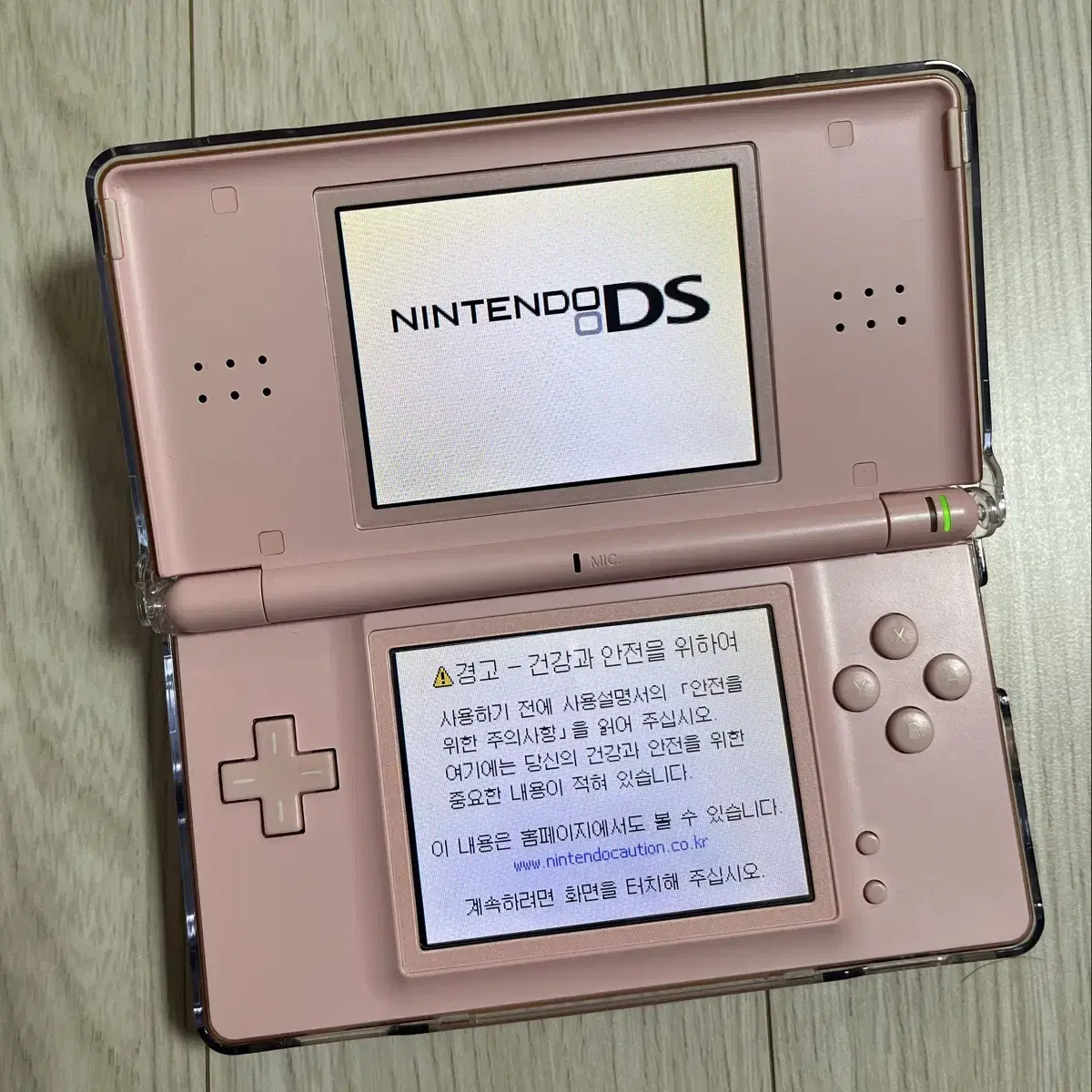 닌텐도 ds lite 핑크색 + 커비칩