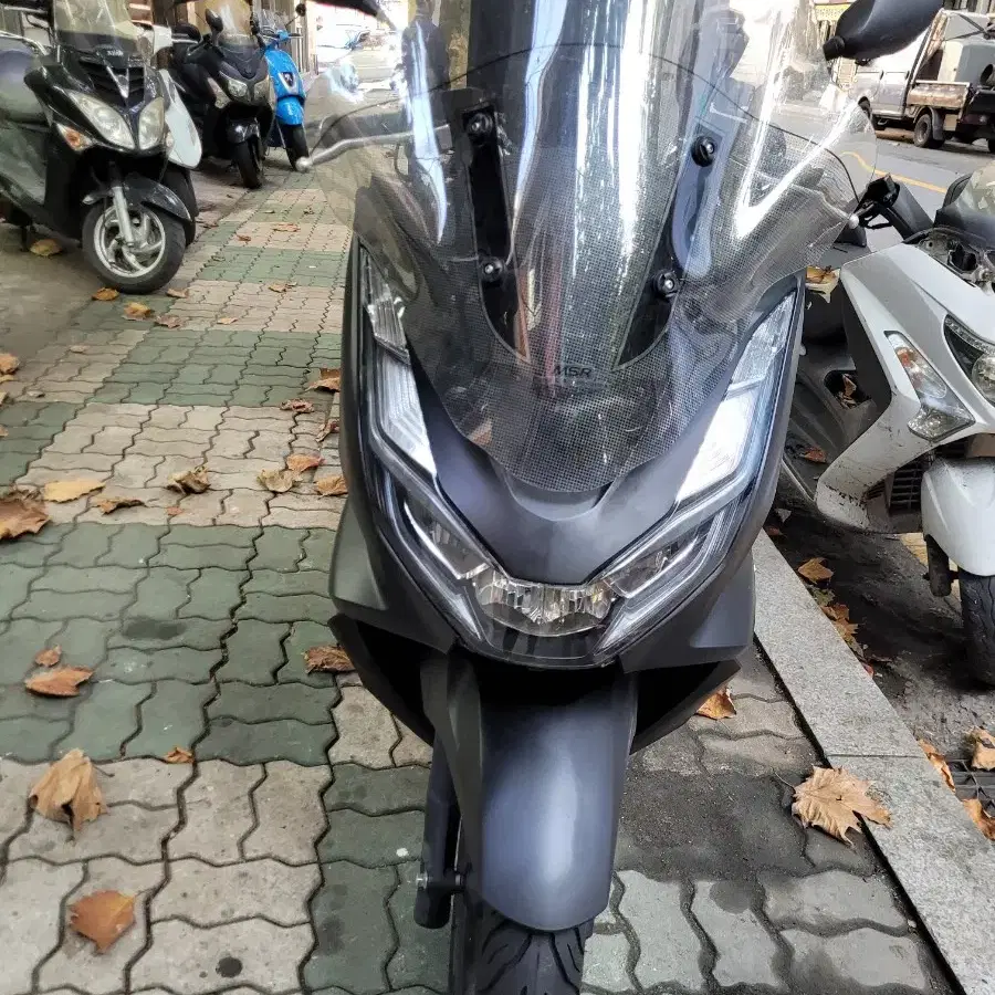 22년식 PCX125abs 판매합니다.