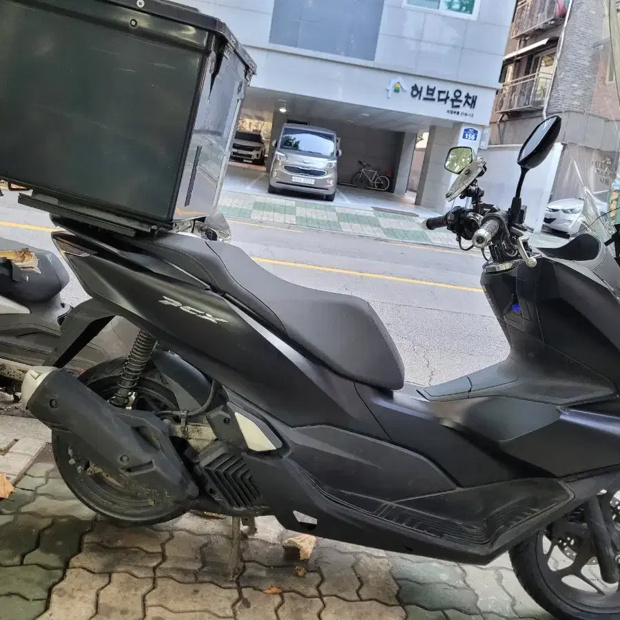 22년식 PCX125abs 판매합니다.