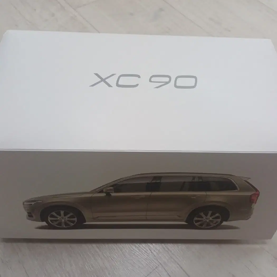 1:18 볼보 XC90 SUV 블랙 고급형 다이캐스트 미개봉 새상품