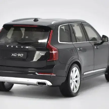 1:18 볼보 XC90 SUV 블랙 고급형 다이캐스트 미개봉 새상품