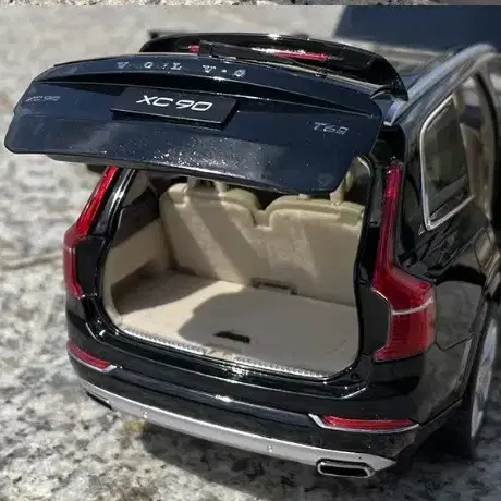 1:18 볼보 XC90 SUV 블랙 고급형 다이캐스트 미개봉 새상품