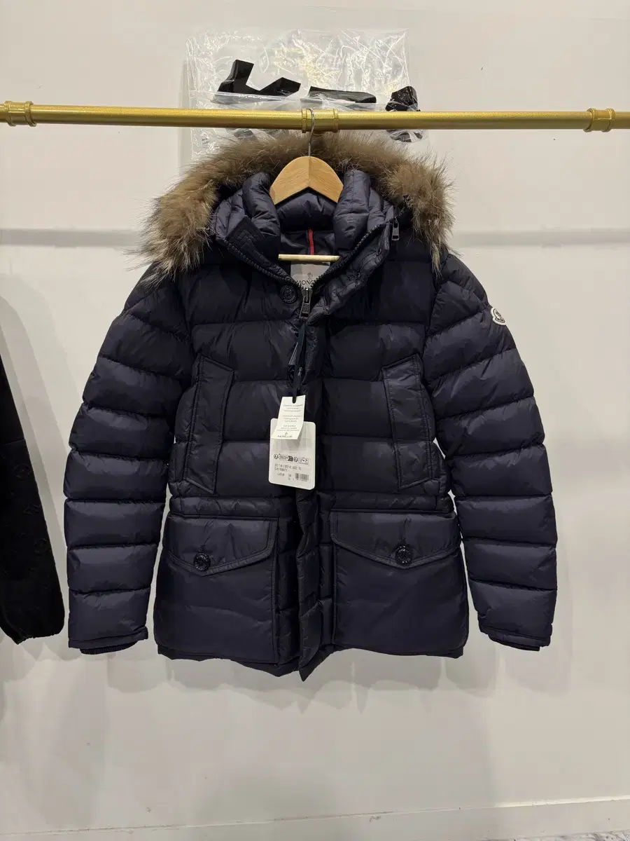 [N-grade, cream unsealed new] 23FW Moncler Clooney Navy size 3