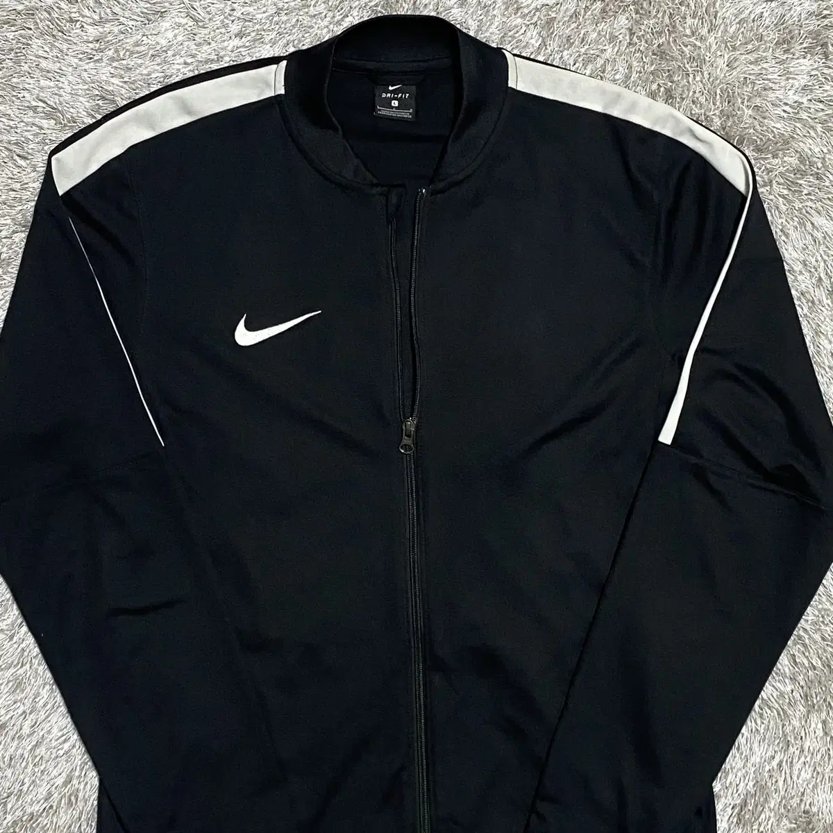 (Free Shipping) Nike Swoosh Jacket