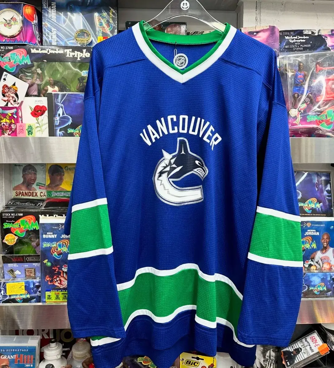 CCM Vancouver Canucks NHL JERSEY Hockey Jersey