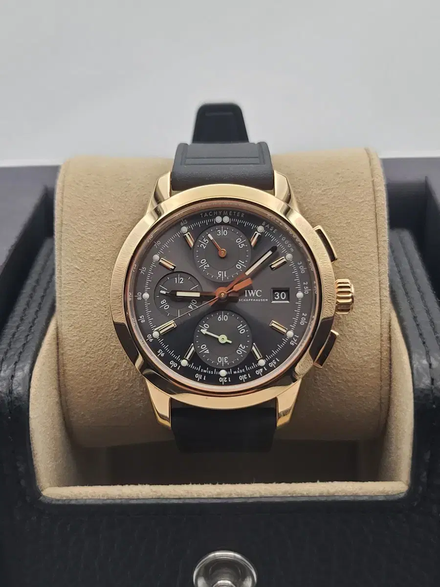 IWC 인제니어 로즈골드 금통 크로노 42MM 팝니다