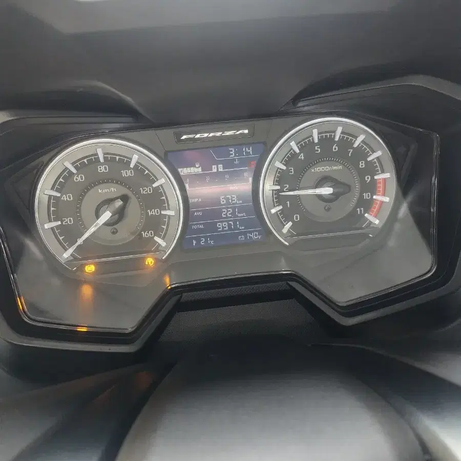 포르자 350 23년식 99xxkm