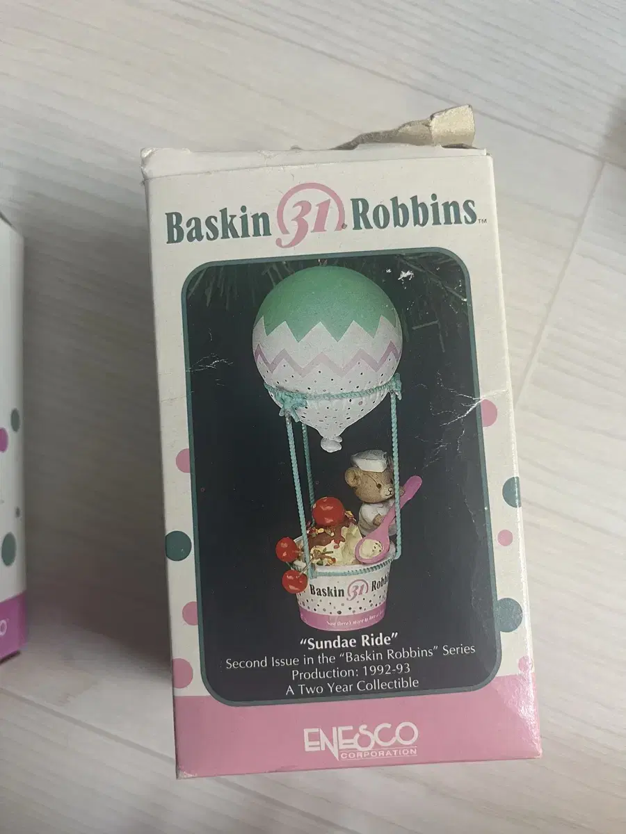 [Enesco]Baskin-Robbins Cup Ice Cream Ornaments