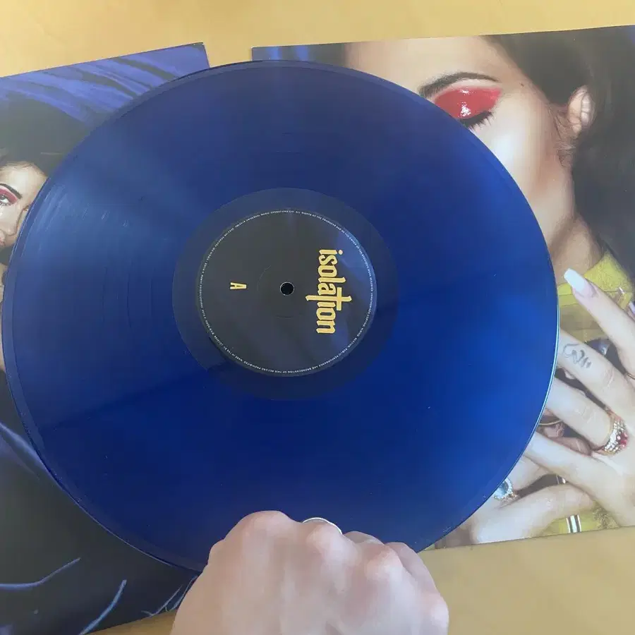 kali uchis isolation lp