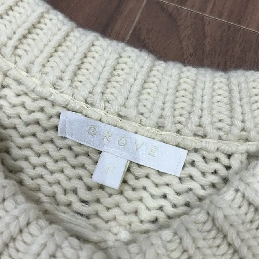 GROVE ARAN CARDIGAN 그로브 가디건 크림색상