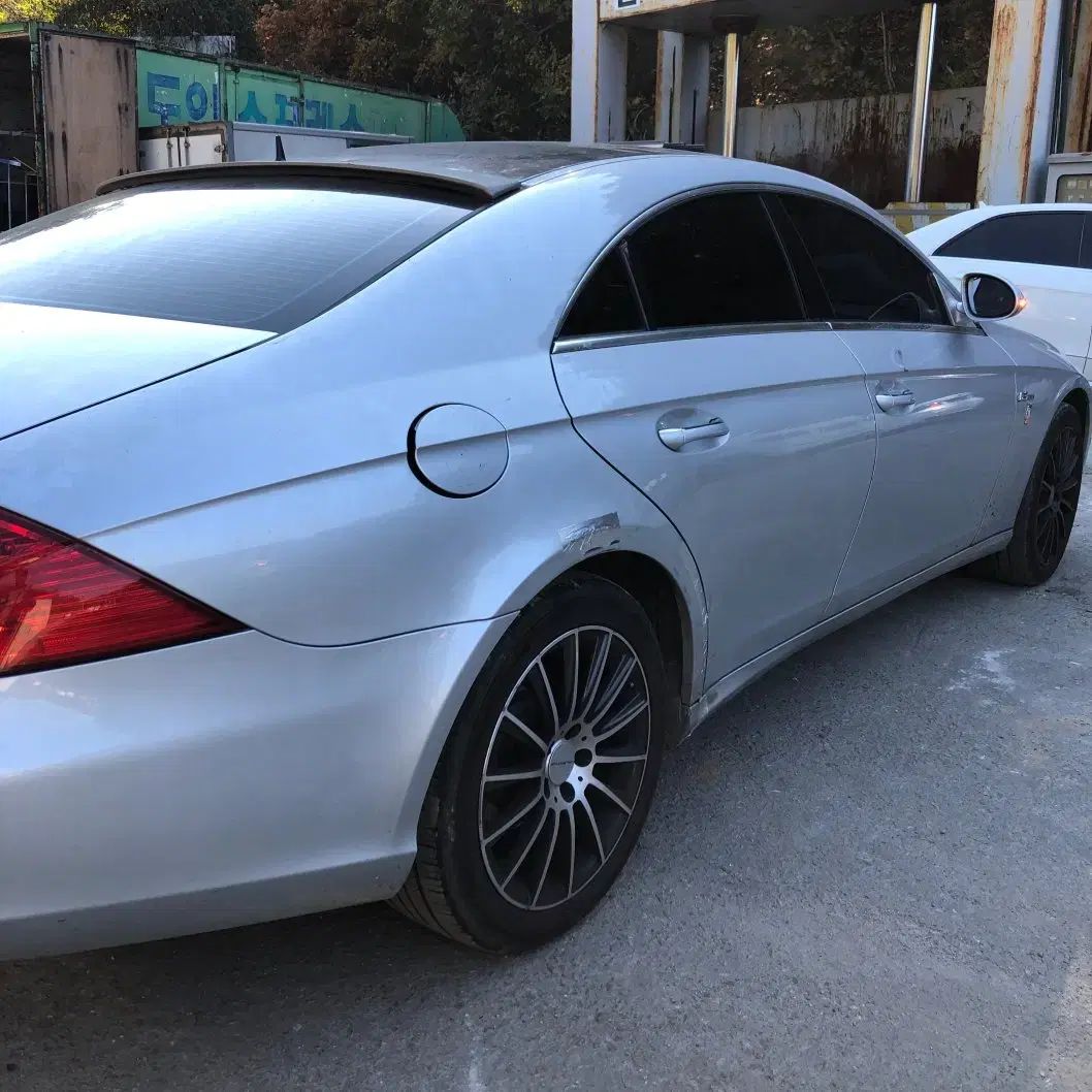 벤츠 CLS350 W219 2005년식 053253 분해 판매합니다