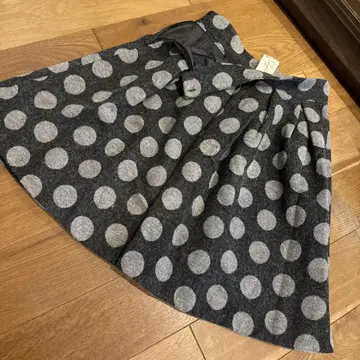 ICHI Antiquites 그레이&화이트 물방울 패턴 플레어 스커트