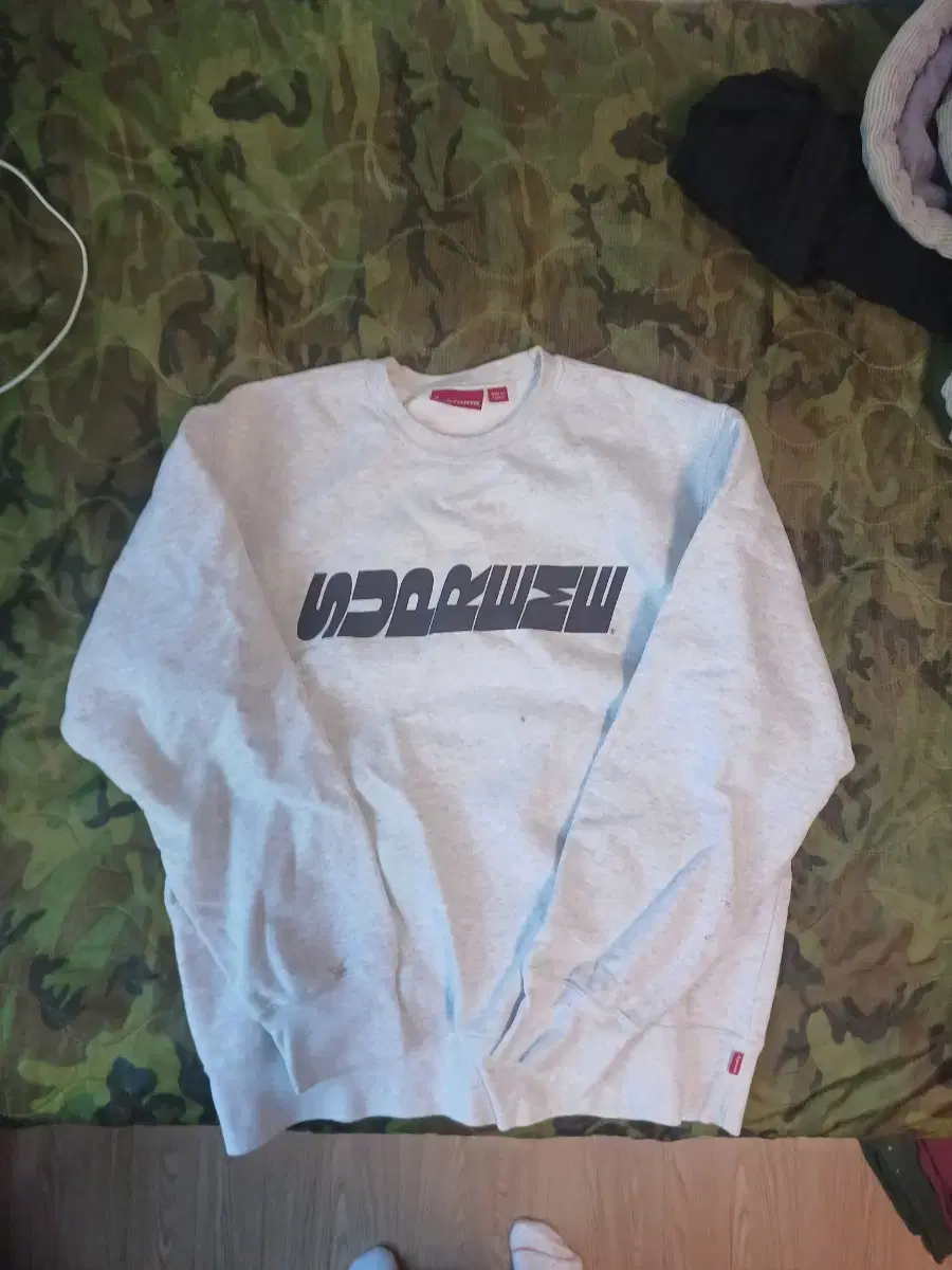 [L]18 Supreme Motion Logo Sweatshirt Man to Man