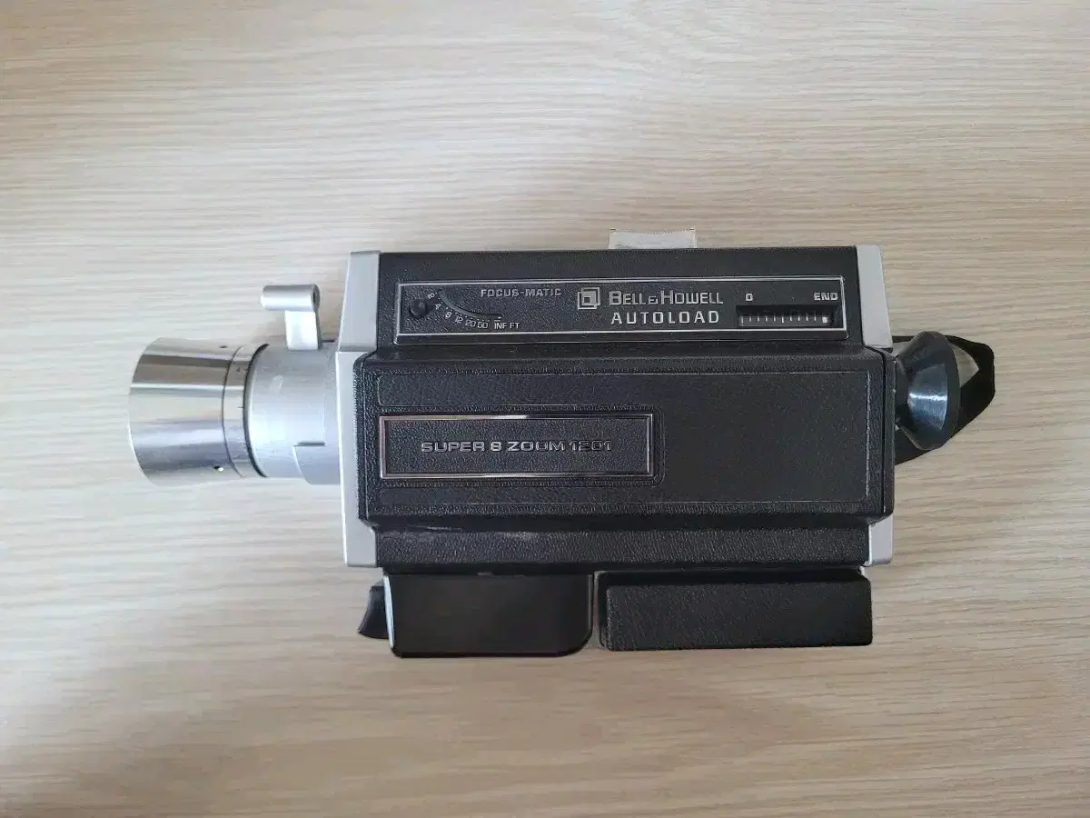 Super8 zoom 1201 bell&howell