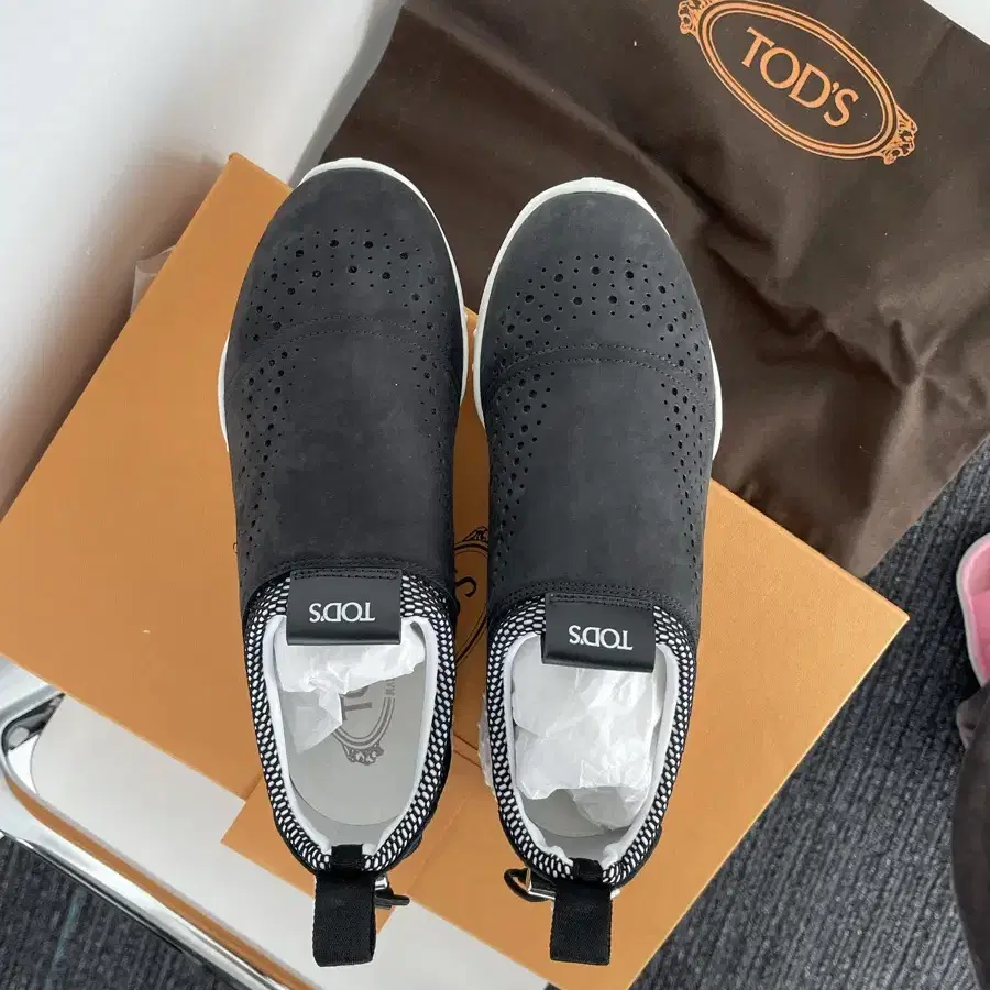 새상품* 토즈 TOD'S 로고 스니커즈 EU35.5