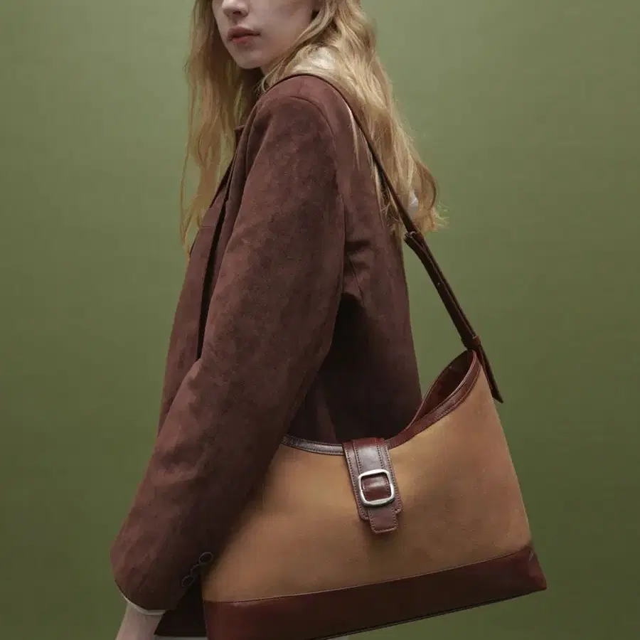 (새상품) 세미코드 veil bag suede chestnut 가방 백