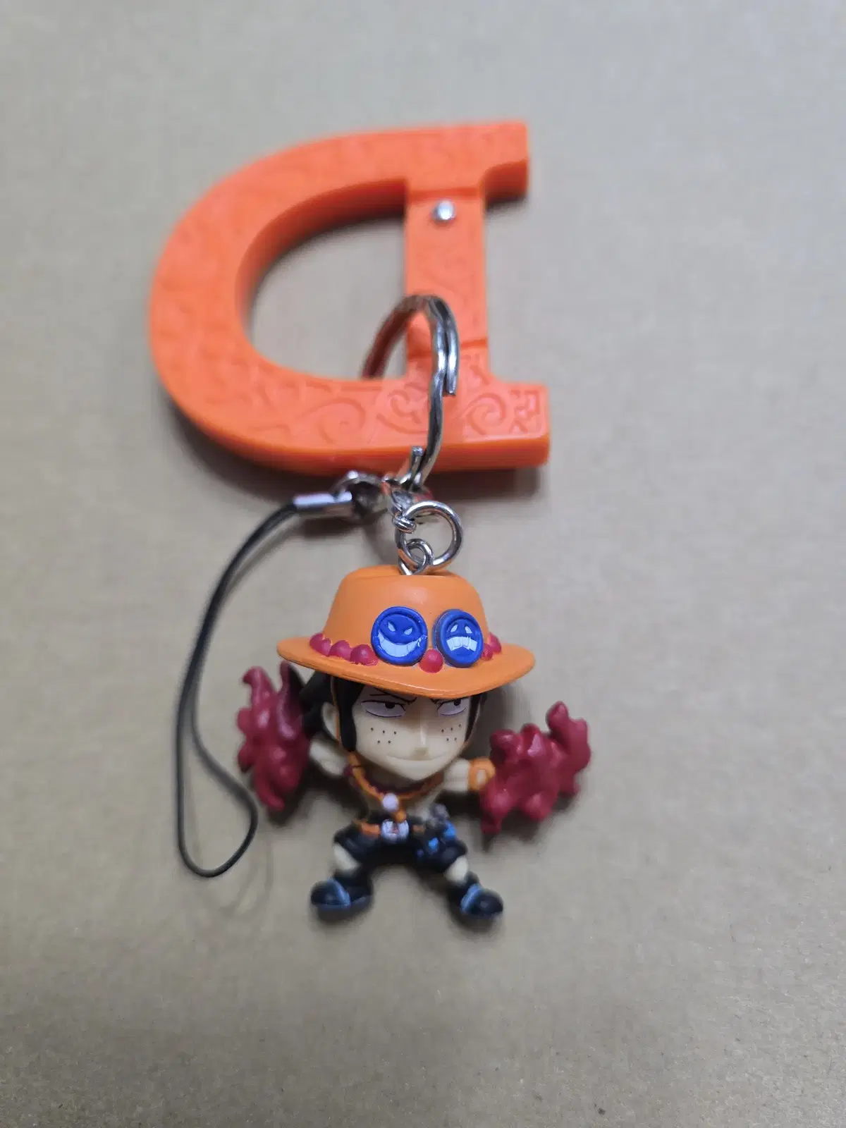 ONEPIECE Gacha Figure Collection Carabiner & Ace Unused