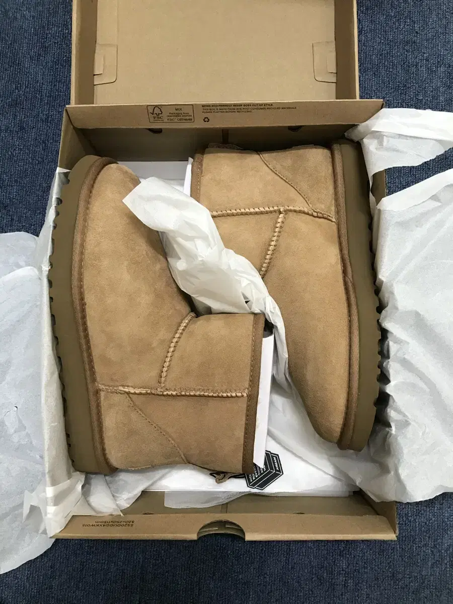 UGG Classic Mini Boots Chestnut US 7w 240 UGG Chestnut