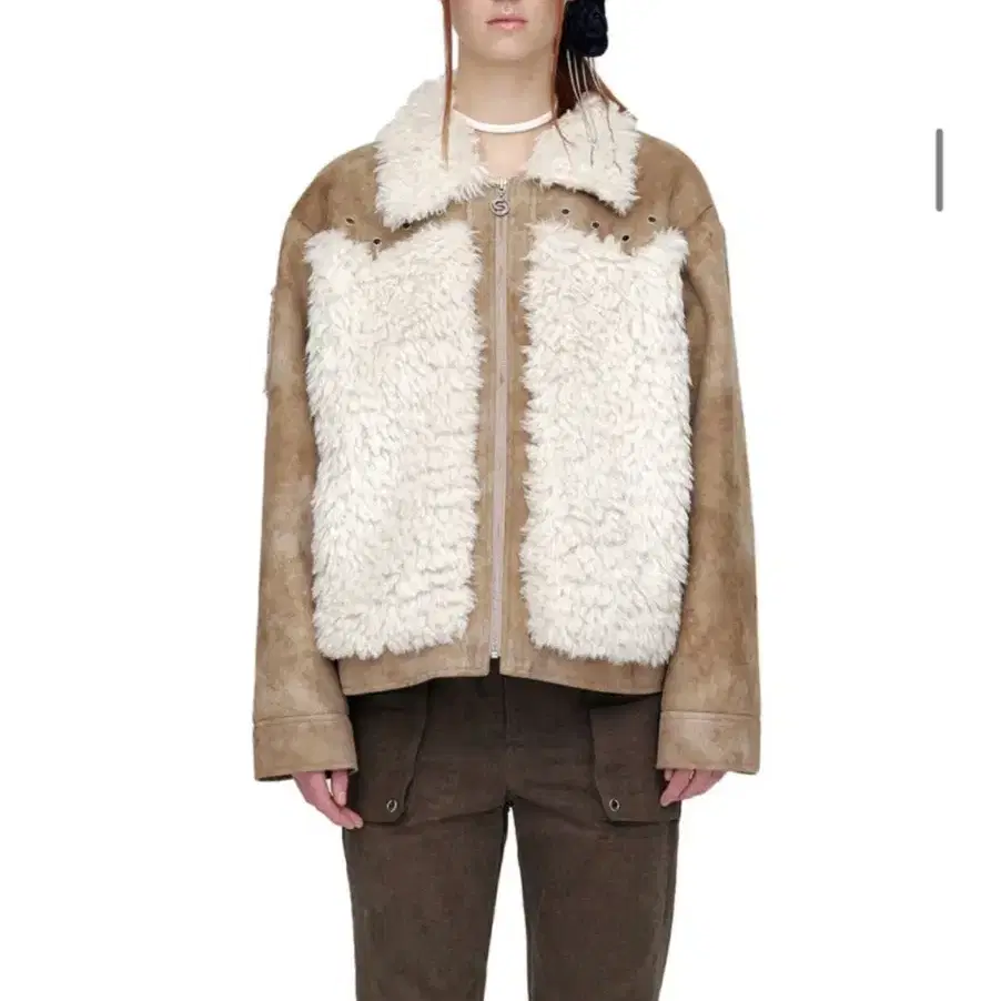 세릭 퍼자켓 BULKY FUR COLLAR SHEARLING JACKET