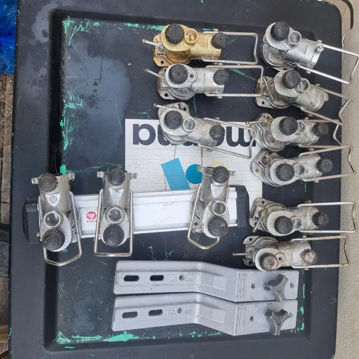 Sells freshwater fishing rods and tackle.