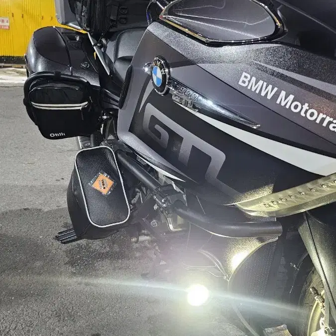 2011년 BMW K1600GTL 팝니다. 년식대비 깨끗하고 상태좋음