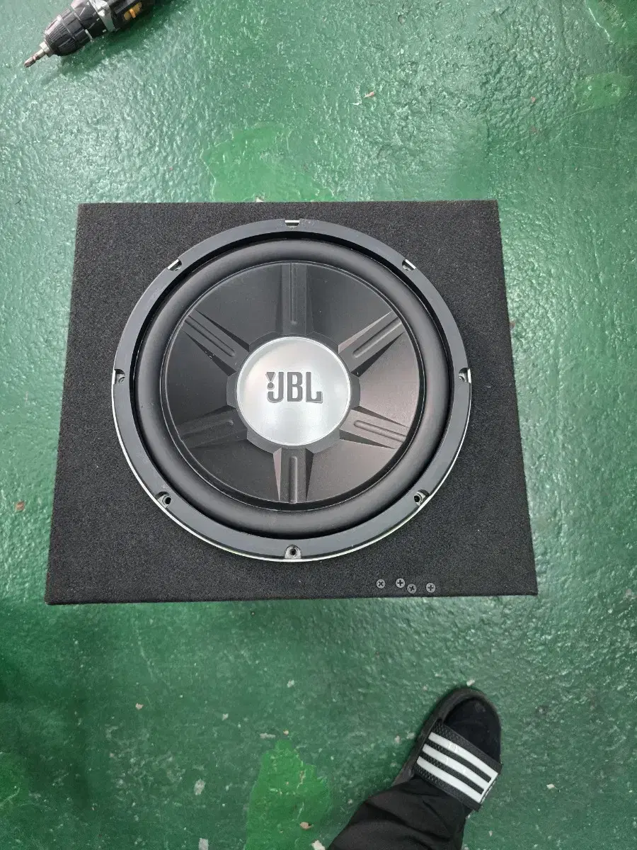 12인치 우퍼 JBL  와 우퍼박스 차량용 12v 카오디오