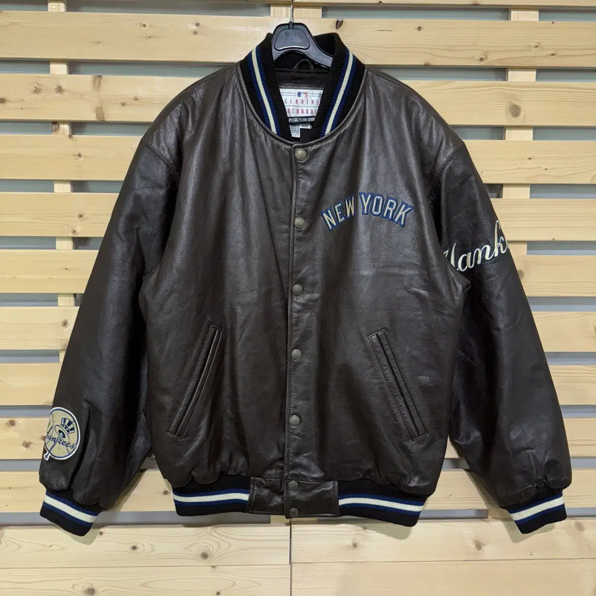 NewMerchandise Yankees Leather Jacket