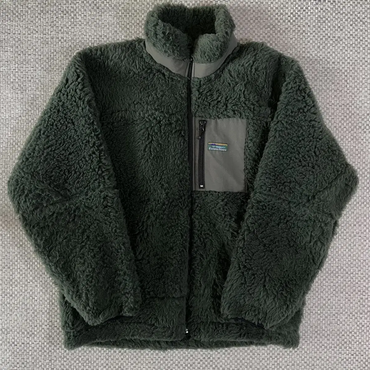 Freakstore Boa Fleece Olive Color