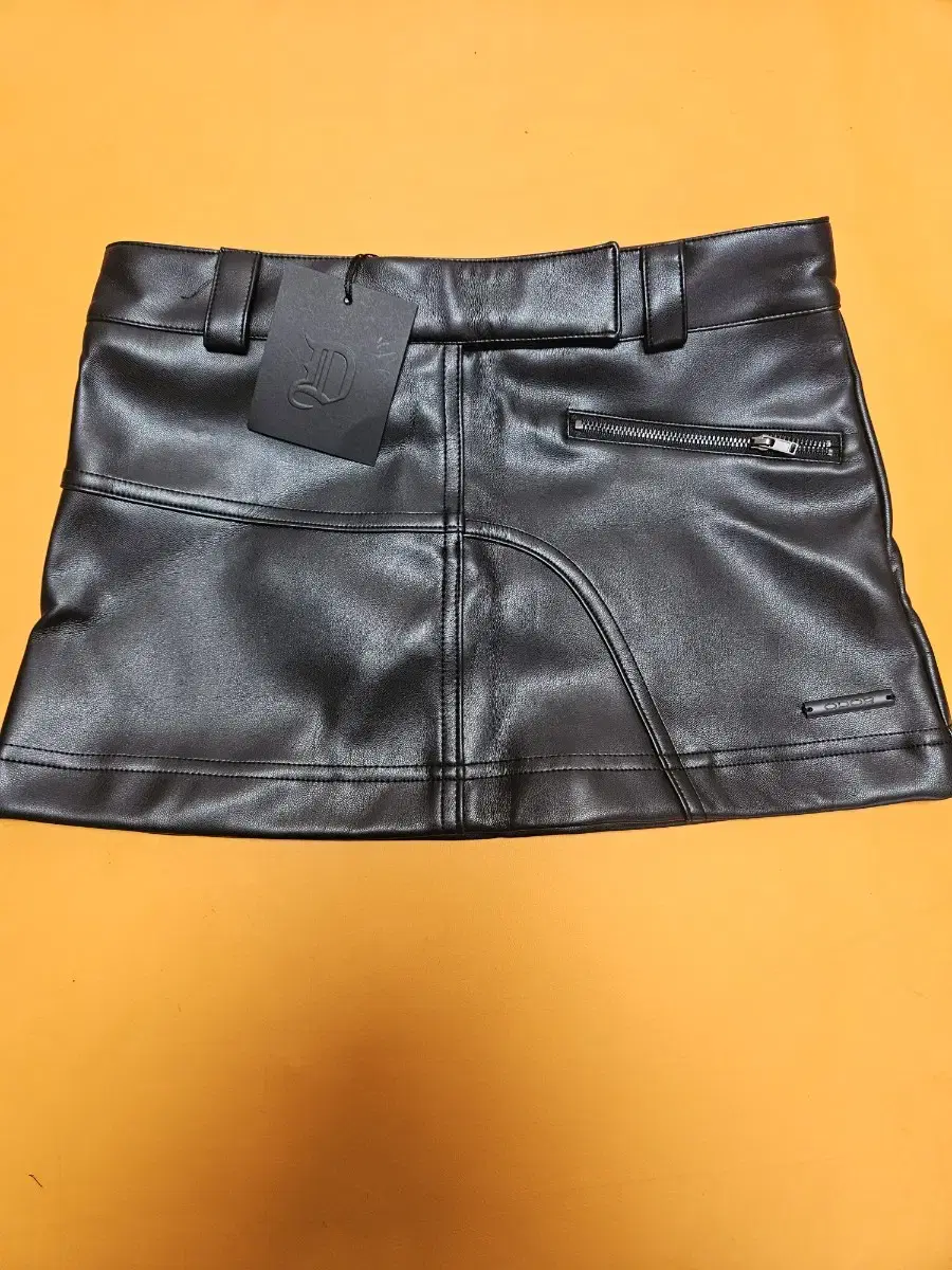 [오도어] Camilla leather mini skirt