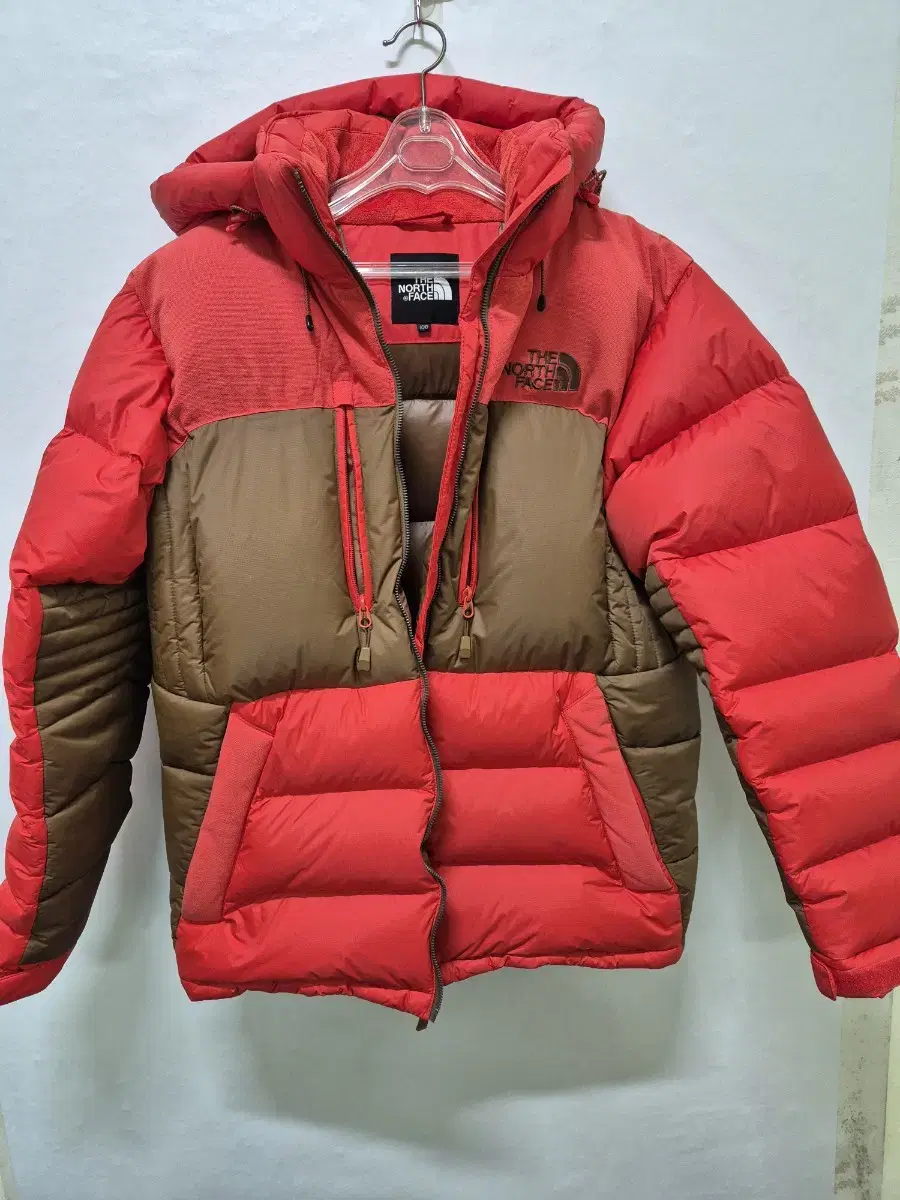 The North Face Himalayan. Eiger Puffer Jacket