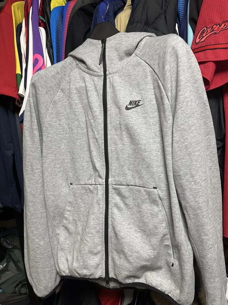 nike tech fleece windrunner zip-up hoodie gray size medium