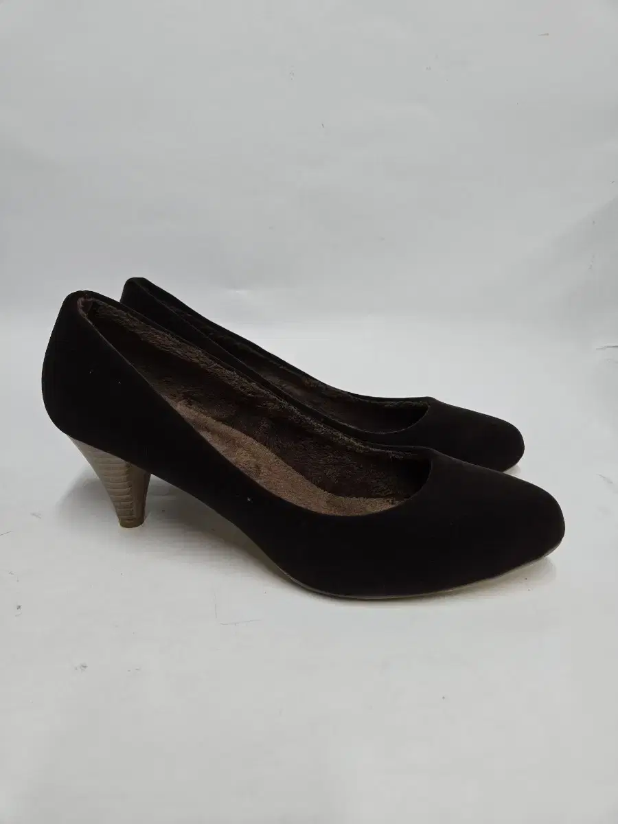 New product LOUIS & JEANNE Women's shoes 38