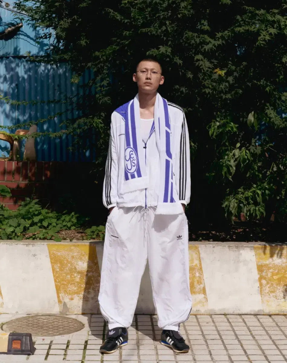 (XXL)Adidas x YESEYESEE Track Pants White