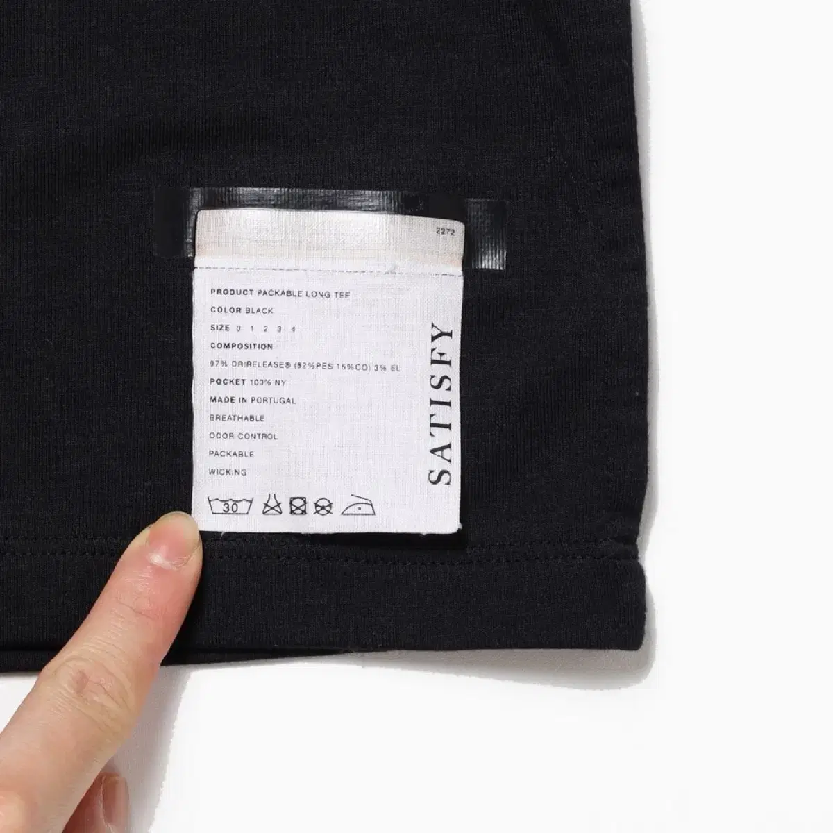 SATISFY Product Packable Long Sleeve