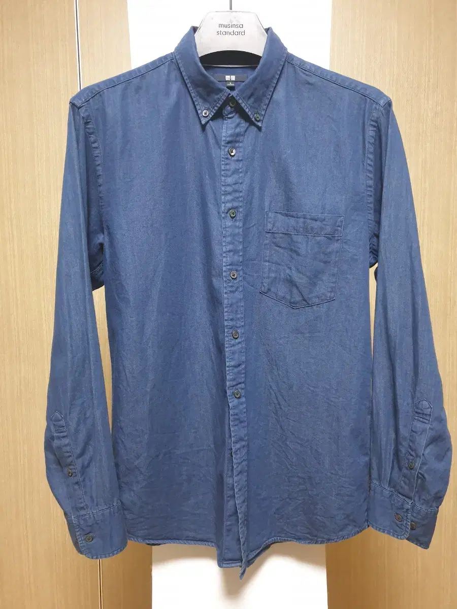 Uniqlo Shirt chambray L