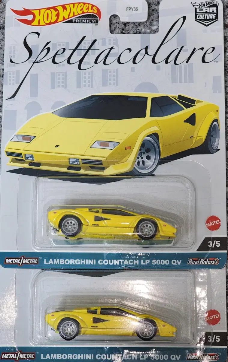 Bulk of 2 Hot Wheels Lamborghini Kuntachis