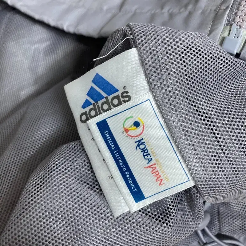 105-110 ADIDAS 아디다스 2002 한일 월드컵 바람막이