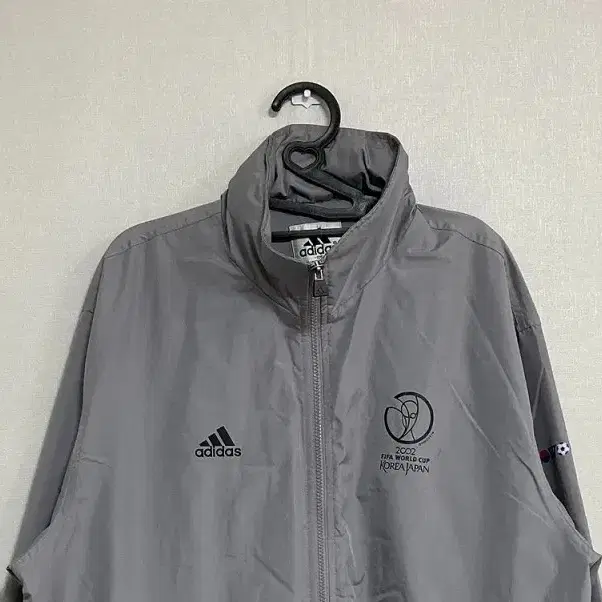 105-110 ADIDAS 아디다스 2002 한일 월드컵 바람막이