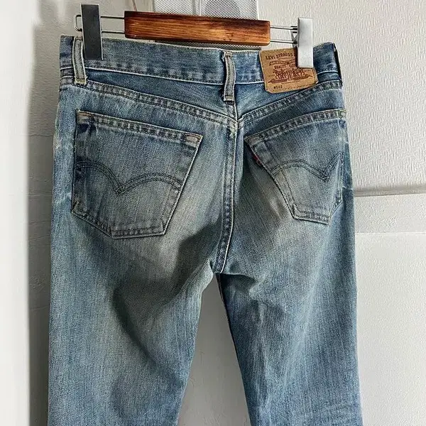 Levis 502 jean